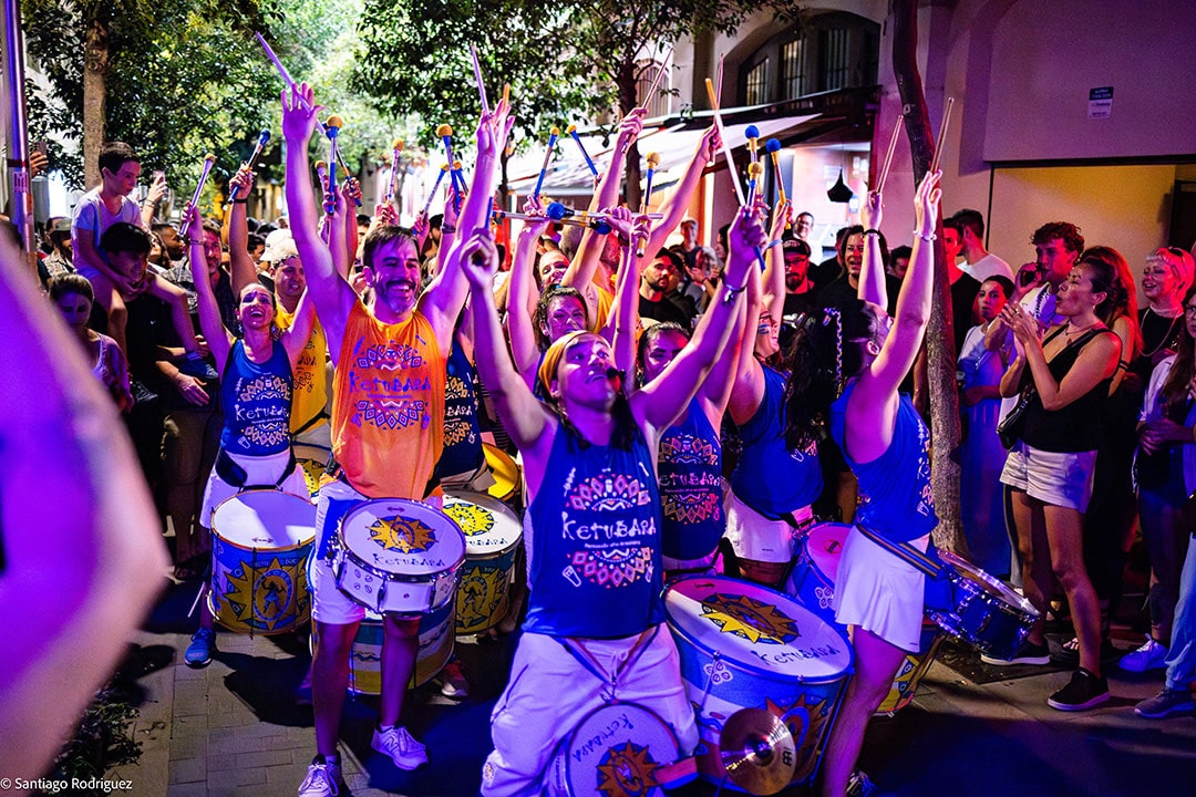 Ketubara batucada perfecta opcion para contratar animación de percusion brasileña en barcelona